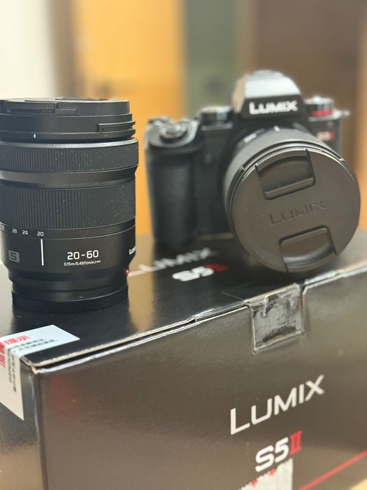 Panasonic Lumix s5 ii 20-60 kit