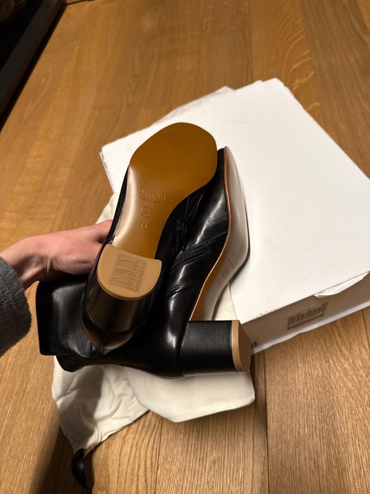 BY FAR Sofia boots 39