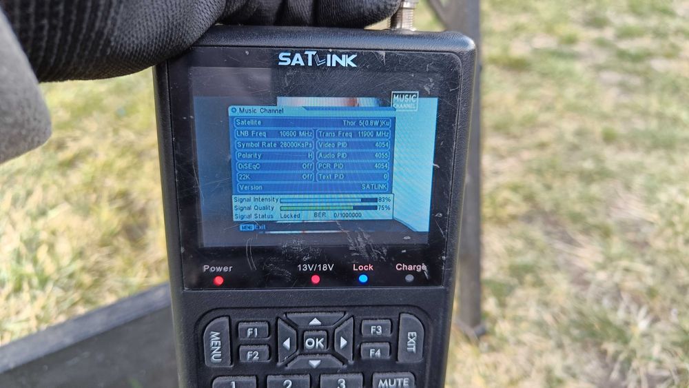 Antena satelit automata marca Teleco Magic Sat