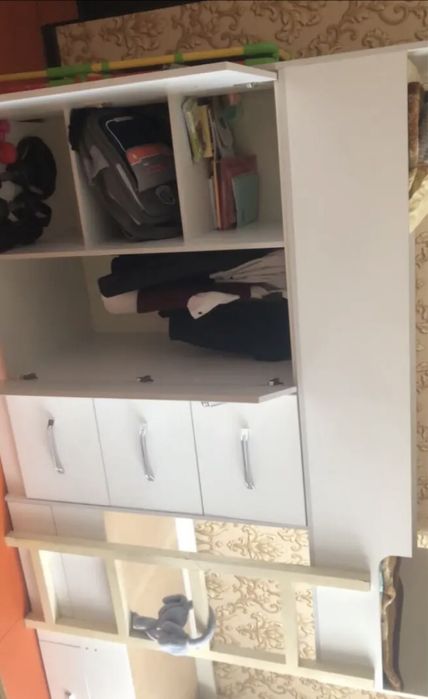 Кровать двухьярусная