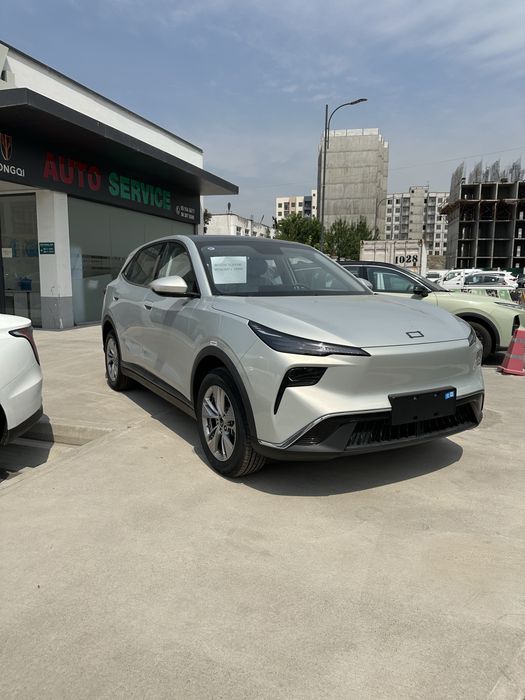 BESTUNE YUEYI 03 electro 445km запасход