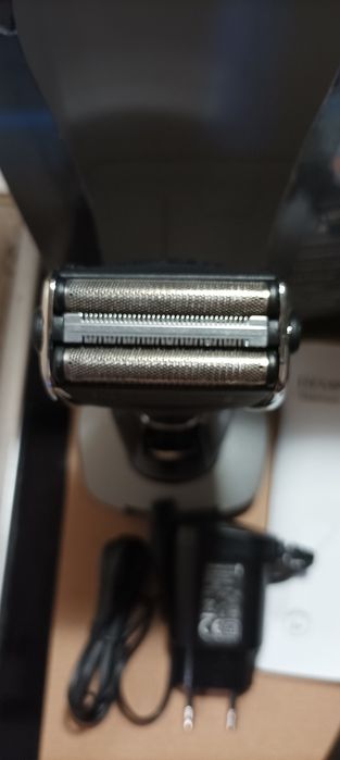 Самобръсначка Remington titanium F7800