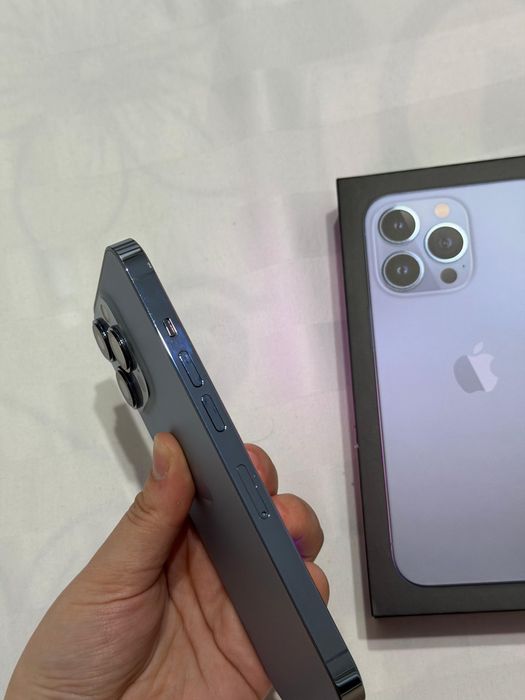 Продам айфон 13 про