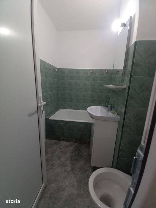 Ofer spre închiriere garsoniera Mioveni
