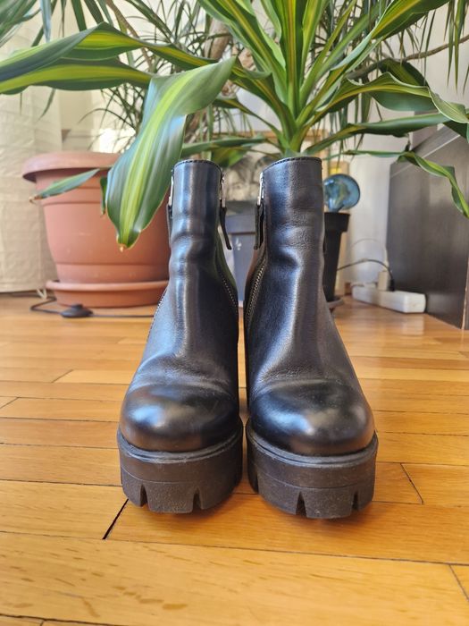 Кожени боти на висок дебел ток 37 номер