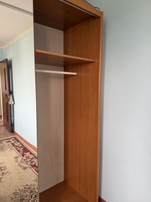 Продается шкаф купе