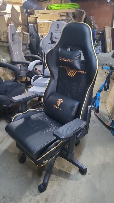 Vand scaune de birou de gaiming cu vibratii in perna si suport