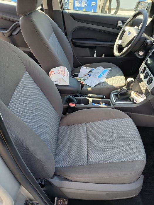 Vând Ford Focus 2- Navigație android