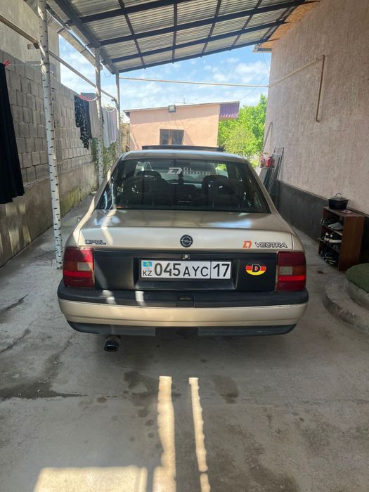 Продам машину опель