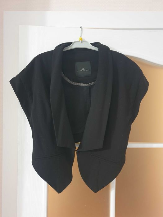 Букле сака тип Chanel, на  Некст, Finesse, River Island.