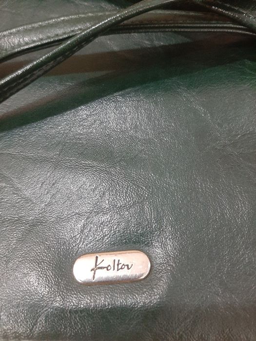 Симпатичная сумочка ,привозная,удобная ,много каршашек