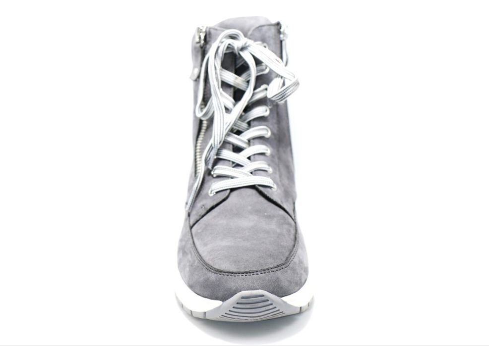 Кроссовки ботинки Caprice