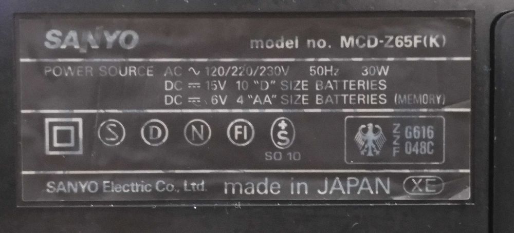 Sanyo  MCD - Z65F (K)
