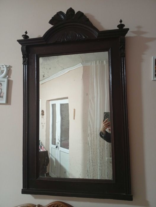 Oglinda veche de peste 100 de ani!