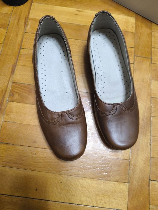 Pantofi piele de vanzare