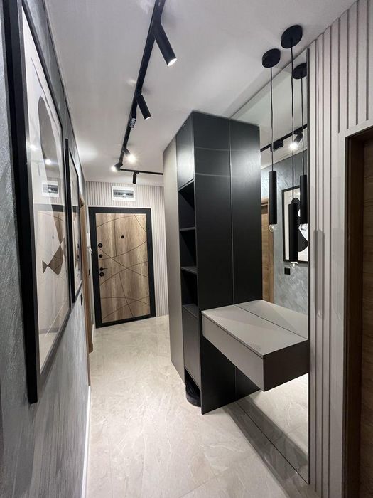 Дава се под наем Тристаен апартамент в София, Малинова долина - 111 кв.м за 1300 € - Снимка #12