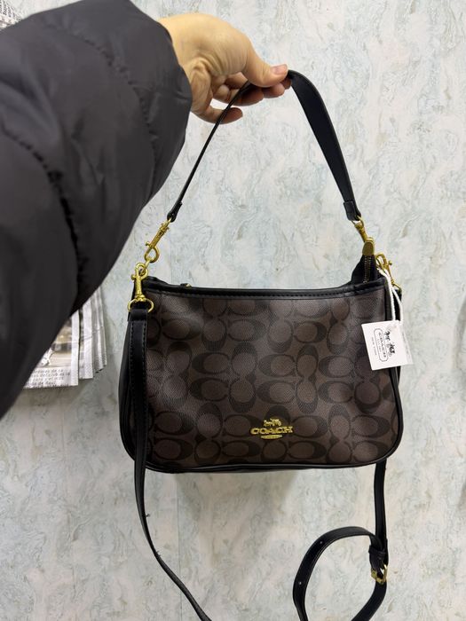 Продам сумки. С каробками. Сертификатами