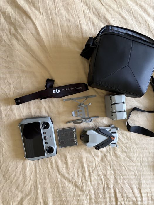 Drona DJI MINI3 APROAPE NOUA- 11 Zboruri