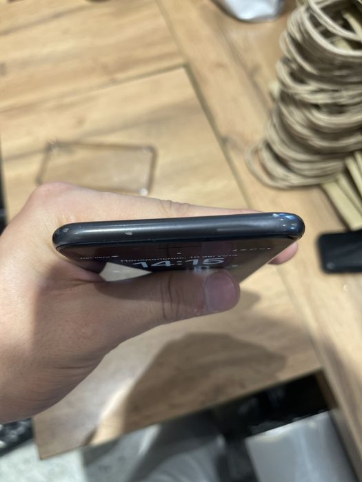 Продам Iphone 8 plus