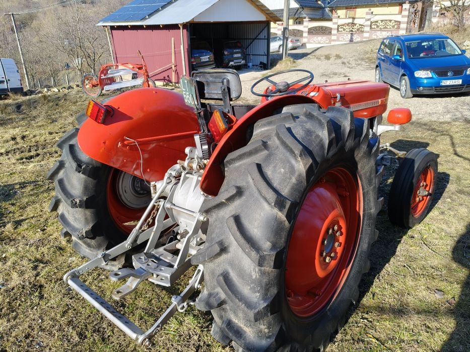 Tractor Massey Ferguson 50 cai Motor Perkins