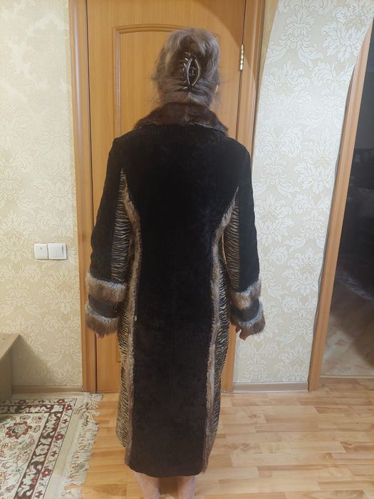 Продам норковую шубу