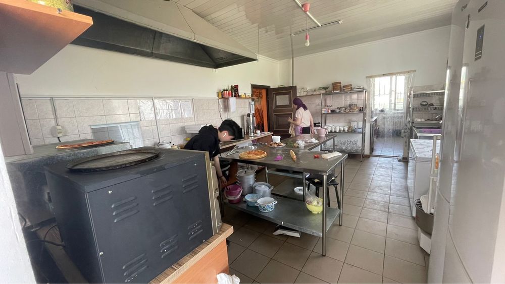 Продам срочно действующее кафе