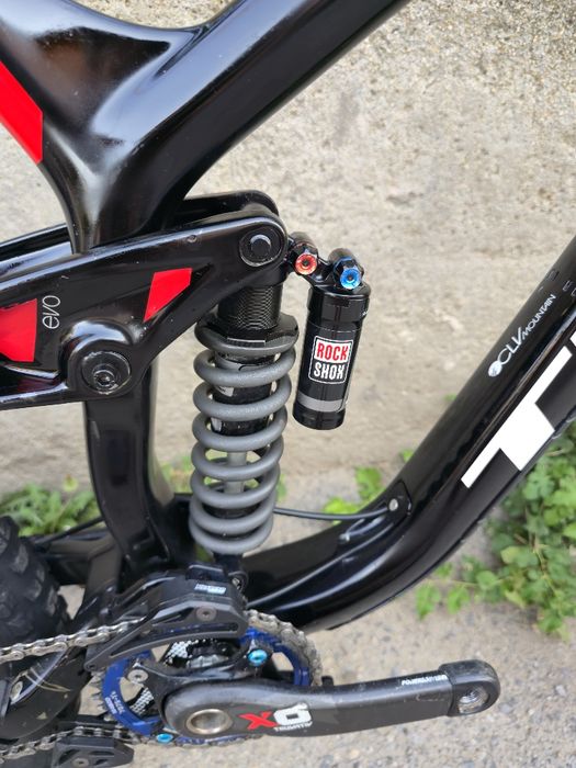 Trek Session 9.9 Карбонов 26 цола Boxxer Двукоронна Въздушна, Rockshox Vivid Rc2 шок