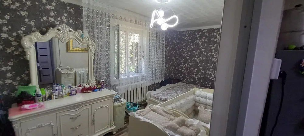 Продаю 3-х комнатную квартиру Янгихает Спутник 6