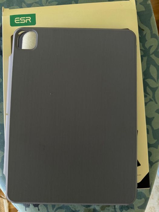 Husa iPad 11 Magnetic Trifold