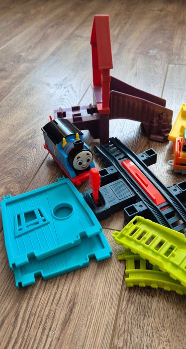 Влак Томас с кран