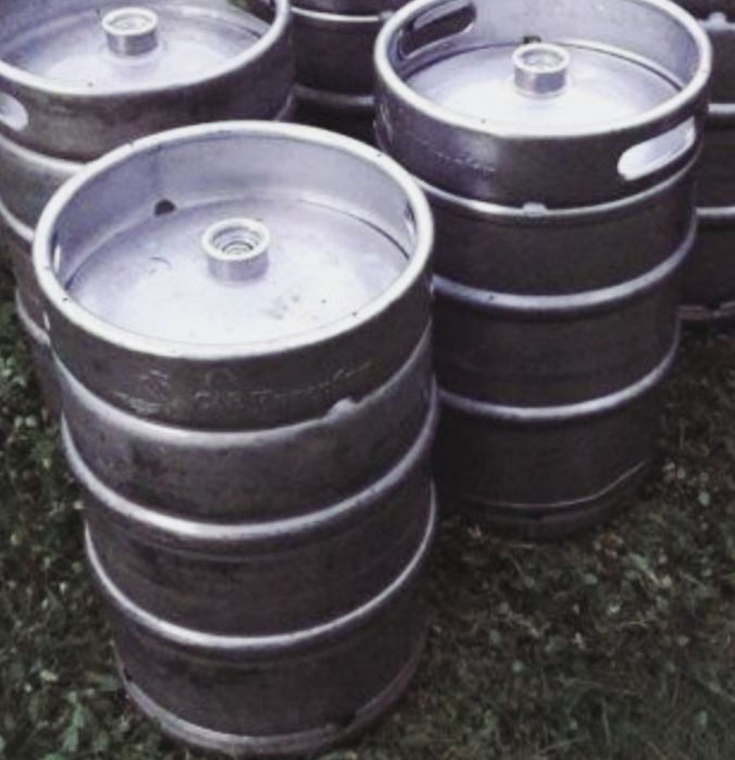 Продам пивные бочки.