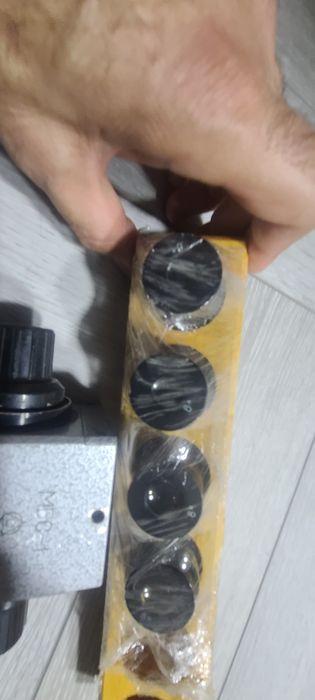 На запчасти ИЛИ восстановление микроскоп МБС 1+окуляры