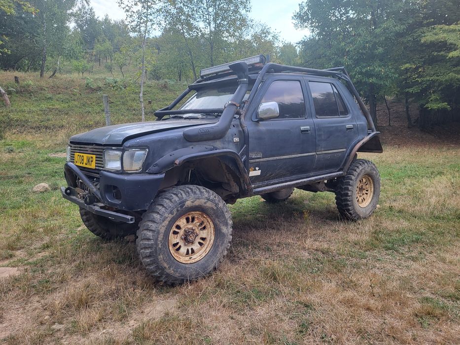 Dezmembrez Toyota 4runner surf
2.5 TD
Modificat pt off road 
Cutie aut