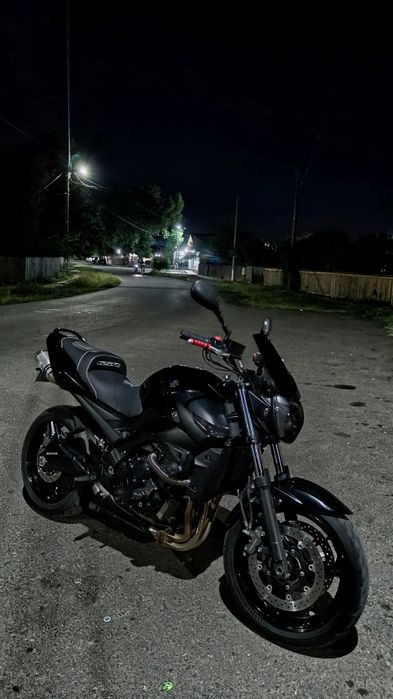 A2 - Suzuki GSR 600 full black