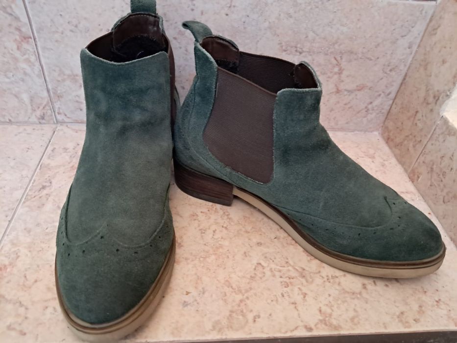боти на платформа и Зелени велурени боти