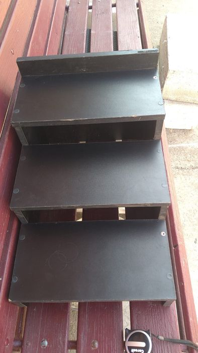 Trepte din lemn 60 Lei 2 Buc