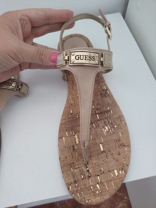Sandale originale Guess