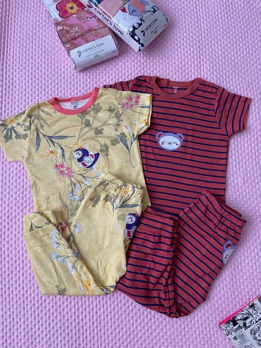 Carter's фирмасының киімдері сатылады