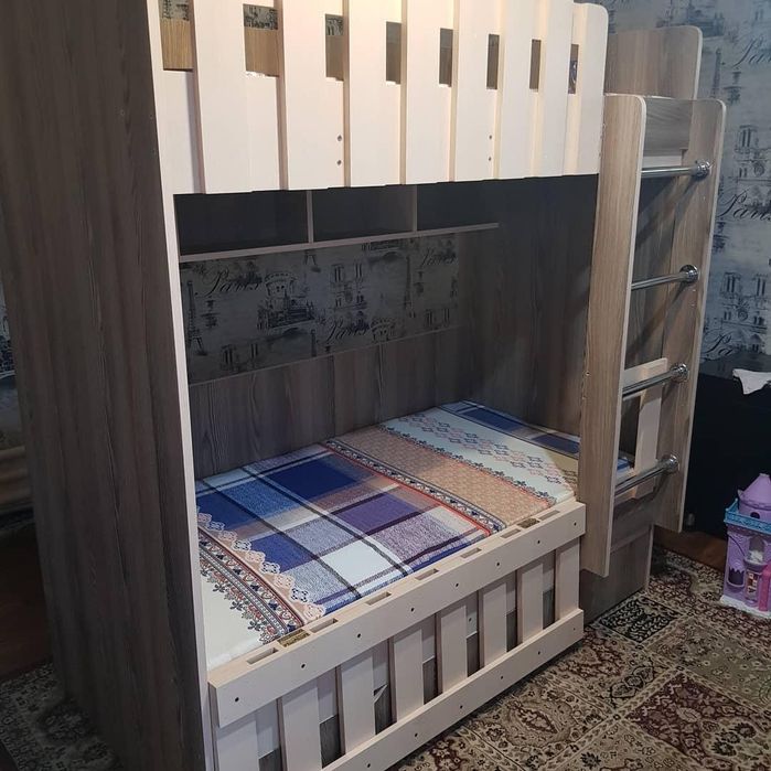 Двухярусная манеж кровать