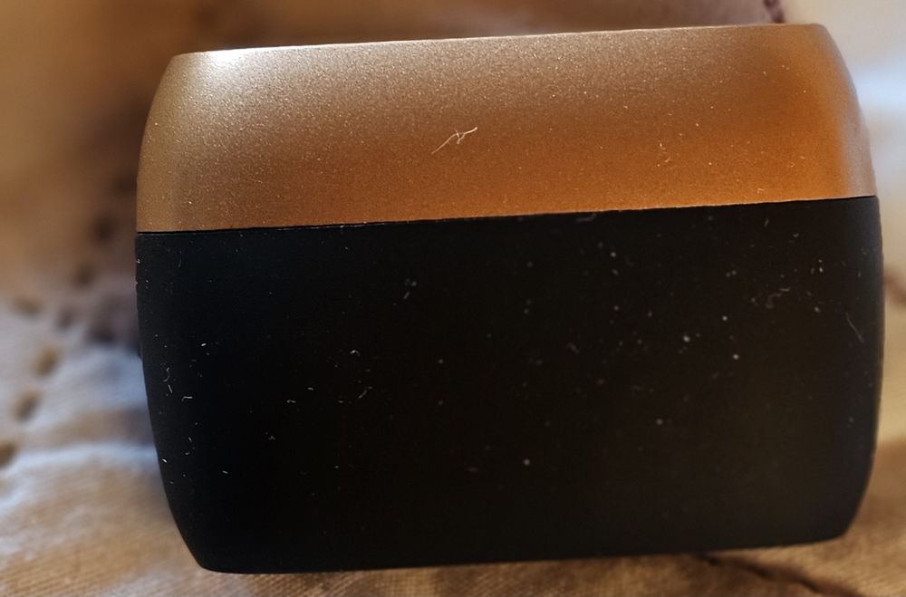 Продавам безжични слушалки Solux