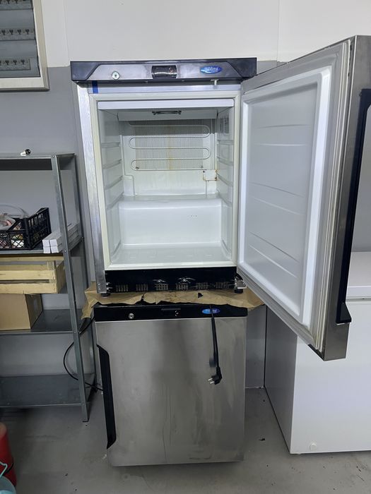 MAXIMA Frigider - 200 L - 3 Rafturi Reglabile - Oțel Inoxidabil