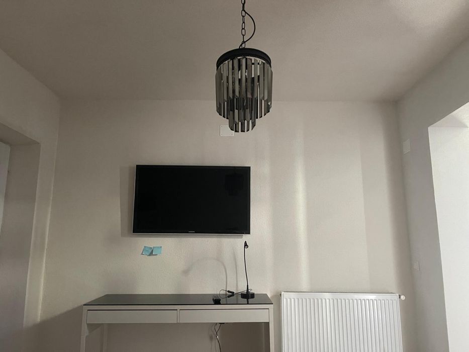 Proprietar ofer spre inchiriere apartament 2 camere bloc nou