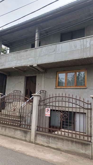 Vilă D+P+1 cu 300 mp teren