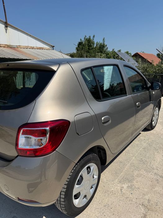 Vând Dacia Sandero 2014