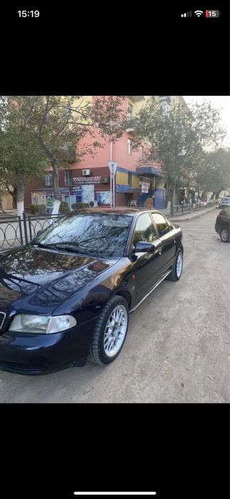 Audi A4 1995 года