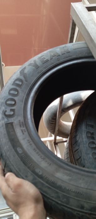 Продам комплект резины 195/65R15