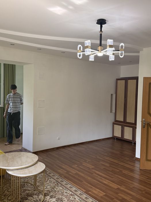 Продается 1 комнатная квартира на Ц-4