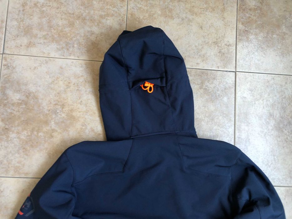 Helly Hansen яке размер L