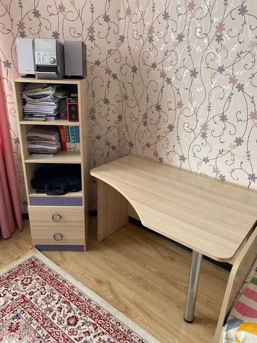 Продам детский гарнитур  хорошем состояний