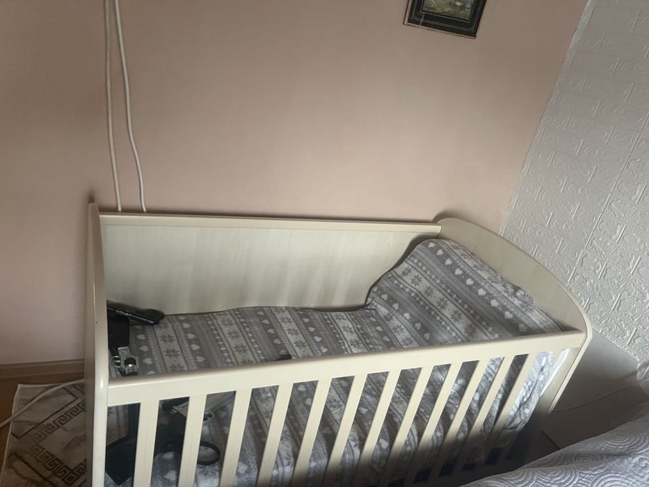Детско легло почти неизползвано